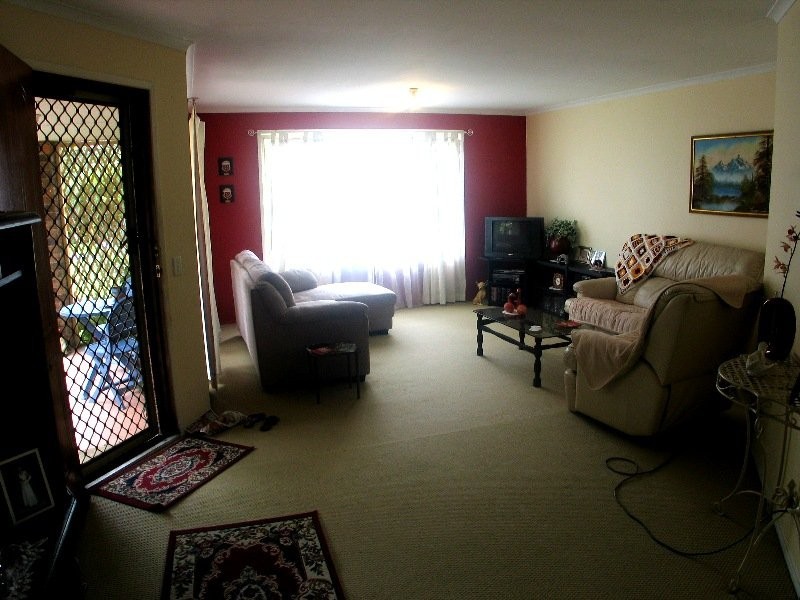 9 Bent St, Nerang QLD 4211