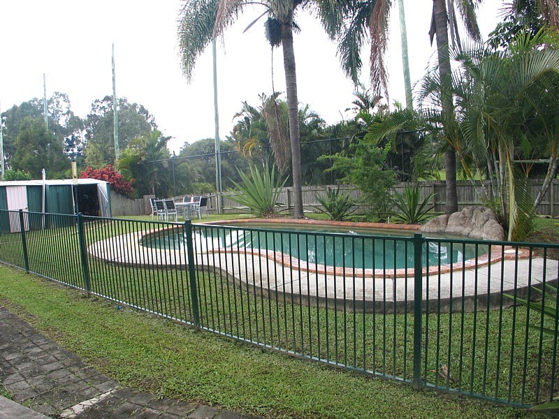 18 Farro Ct, Carrara QLD 4211