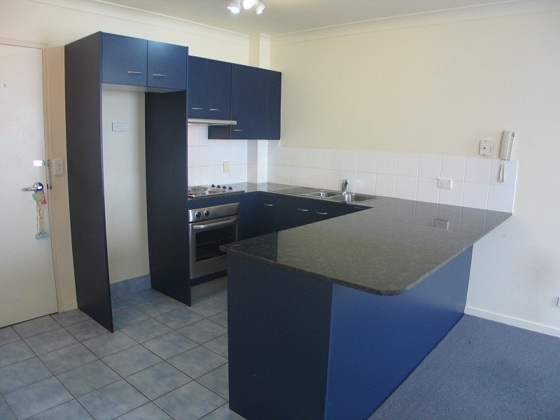 18/130 Marine Pde, Southport QLD 4215