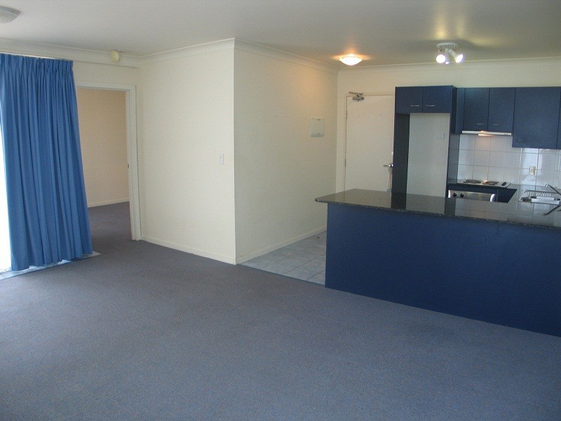 18/130 Marine Pde, Southport QLD 4215