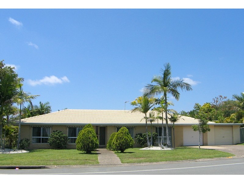 1 Perth Square, Highland Park QLD 4211