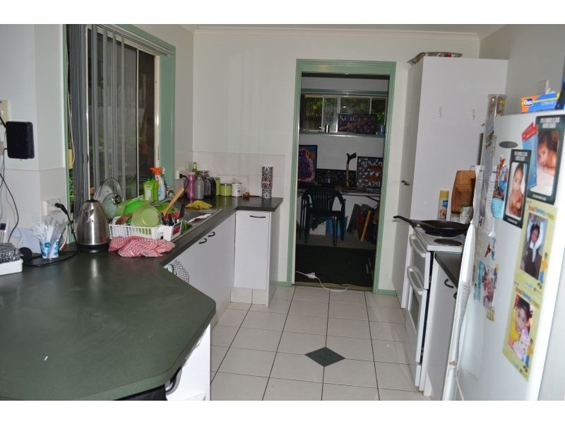 12 Knight Cres, Nerang QLD 4211