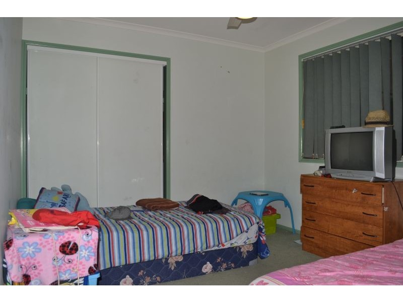 12 Knight Cres, Nerang QLD 4211