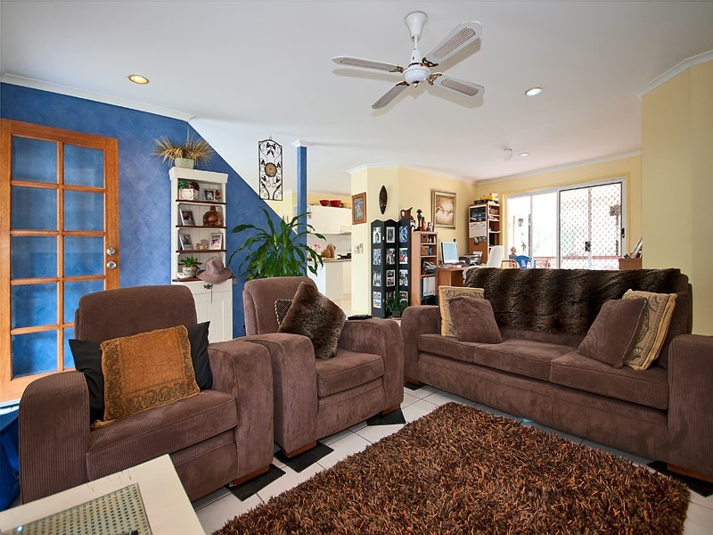 3 Lark Court, Carrara QLD 4211