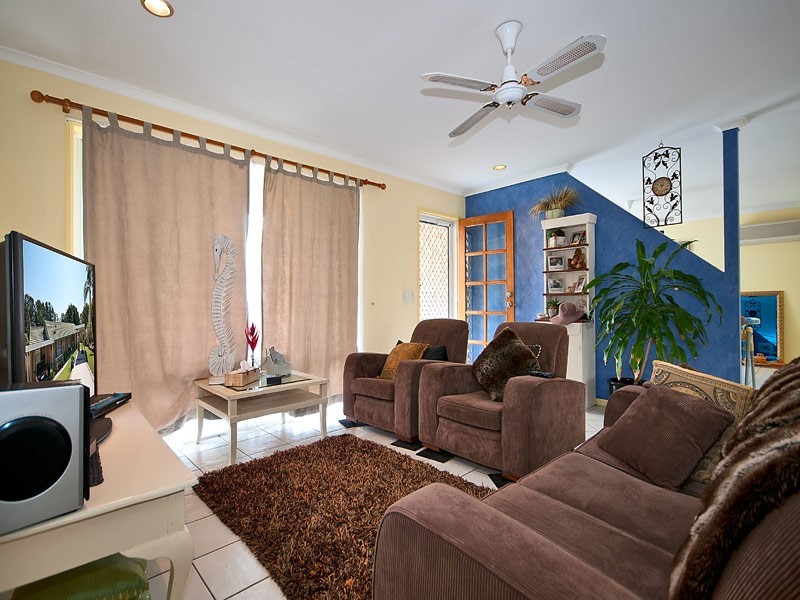 3 Lark Court, Carrara QLD 4211