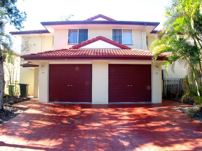 Highland Park QLD 4211