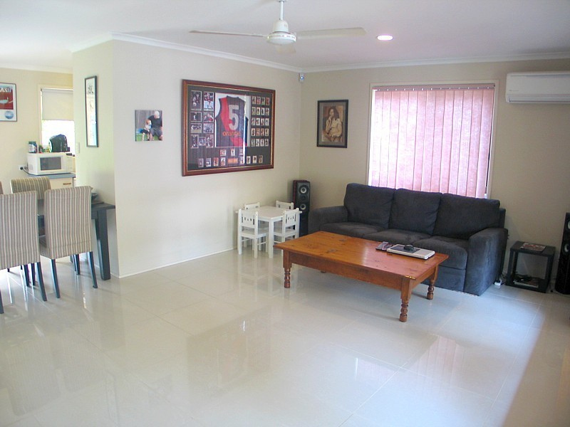 24 Minugh Court, Carrara QLD 4211