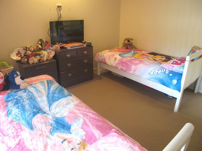 24 Minugh Court, Carrara QLD 4211