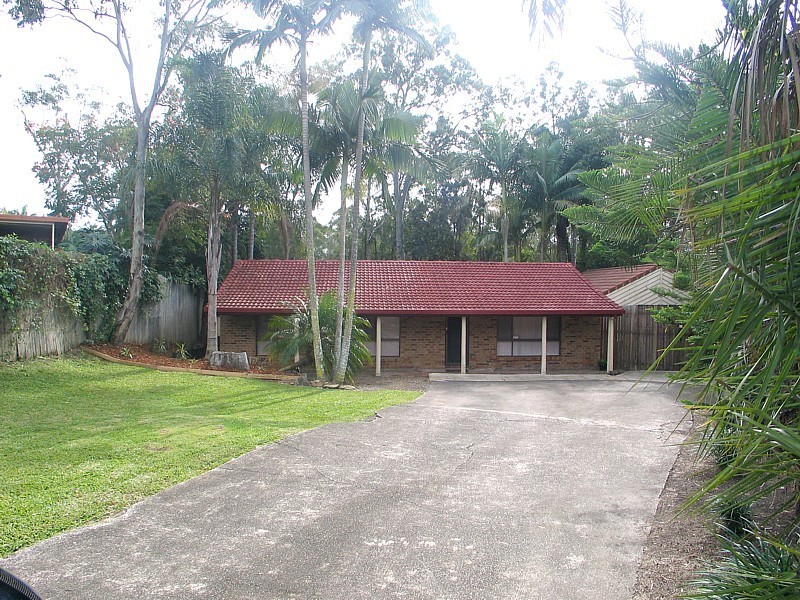 24 Minugh Court, Carrara QLD 4211