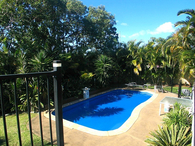 129 Explorers Way, Highland Park QLD 4211