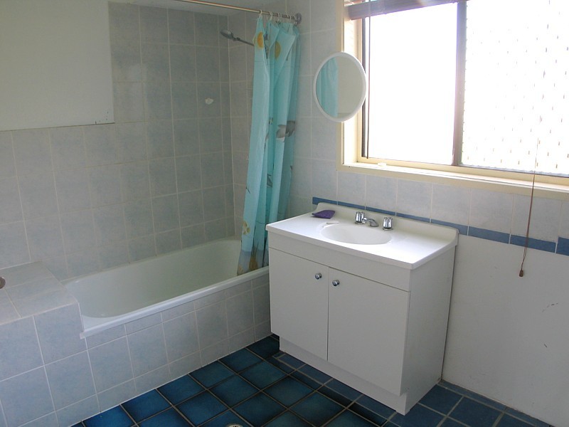 1 Marble Drive, Carrara QLD 4211