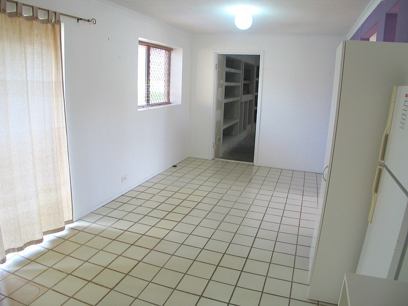 1 Marble Drive, Carrara QLD 4211