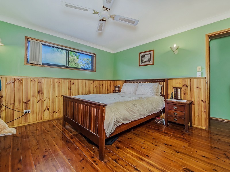 6 Marrantin Crt, Carrara QLD 4211