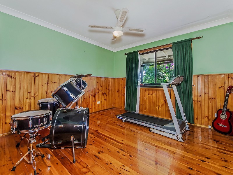 6 Marrantin Crt, Carrara QLD 4211