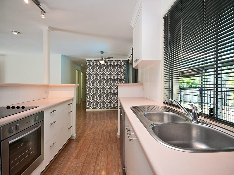 3 Marrantin Court, Carrara QLD 4211