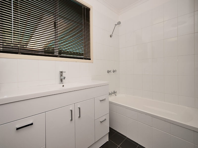 3 Marrantin Court, Carrara QLD 4211