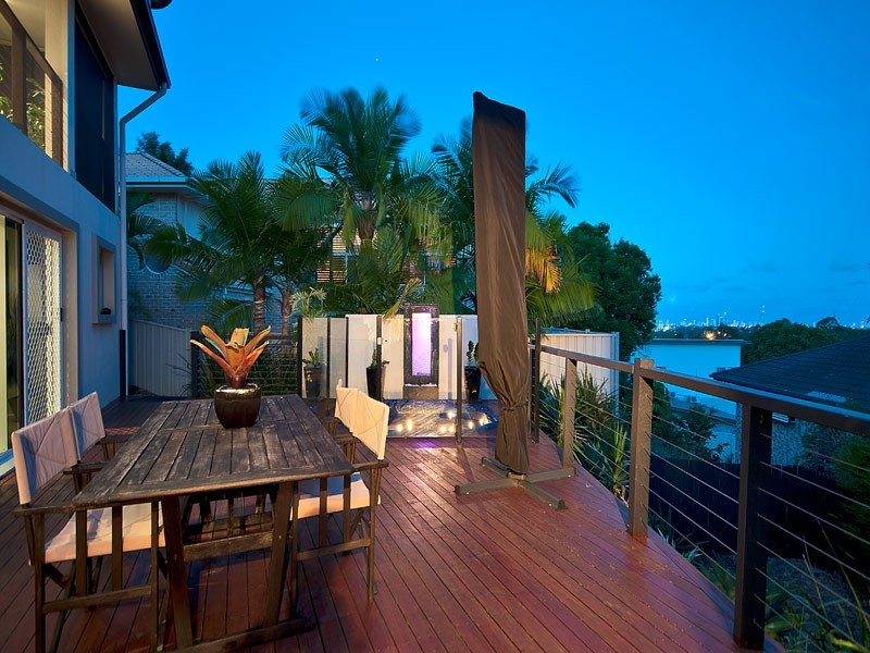 7 Berkley Crt, Highland Park QLD 4211