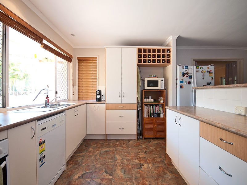 8 Broadview Place, Robina QLD 4226