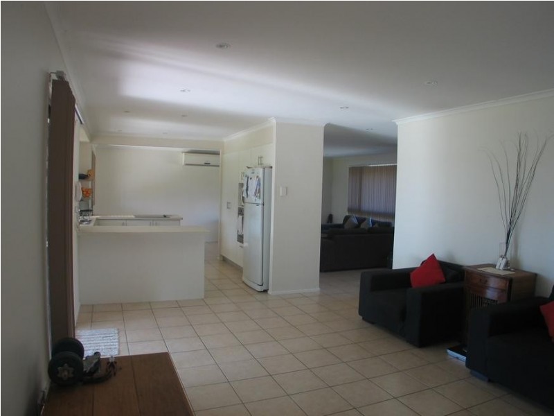 33 Citrus Dr, Nerang QLD 4211
