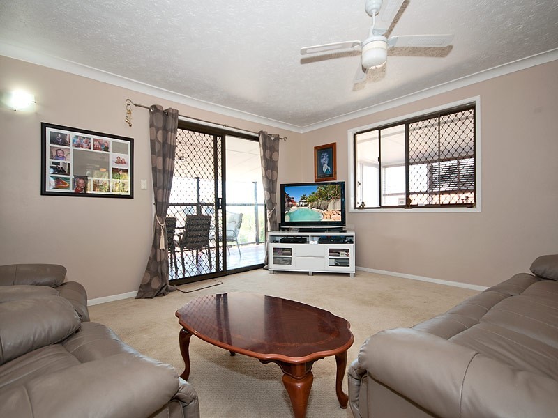 4 Barrine Drive, Worongary QLD 4213