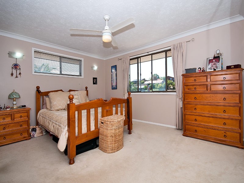 4 Barrine Drive, Worongary QLD 4213