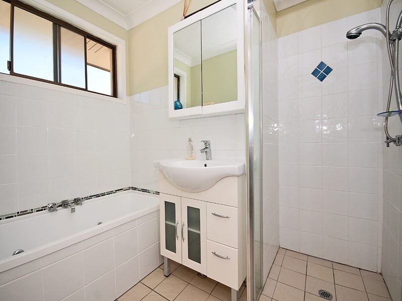 4 Barrine Drive, Worongary QLD 4213