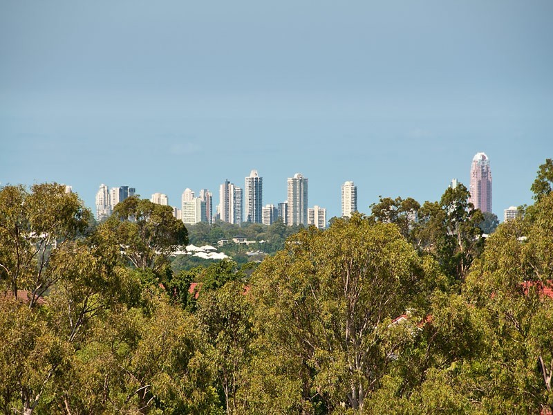 4 Barrine Drive, Worongary QLD 4213