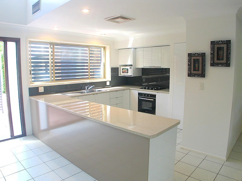 51 Nerang River Dve, Nerang QLD 4211