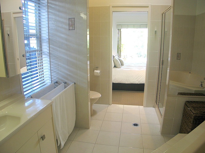 51 Nerang River Dve, Nerang QLD 4211