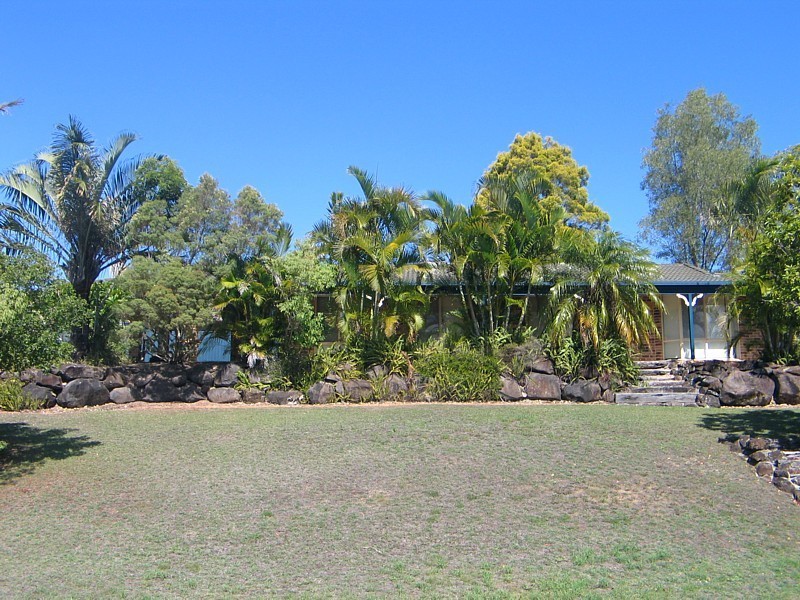 8 Stonehaven Place, Highland Park QLD 4211