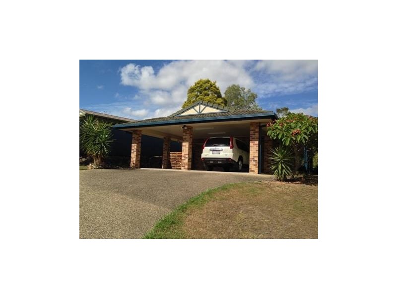 8 Stonehaven Place, Highland Park QLD 4211