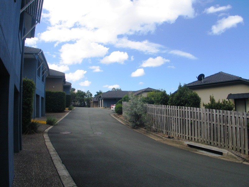 7/20 Paddington Drive, Carrara QLD 4211