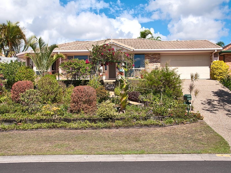 9 Tristania Way, Highland Park QLD 4211