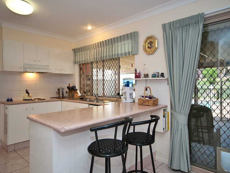 9 Tristania Way, Highland Park QLD 4211