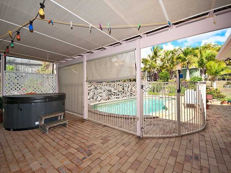 9 Tristania Way, Highland Park QLD 4211