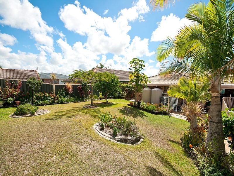 9 Tristania Way, Highland Park QLD 4211