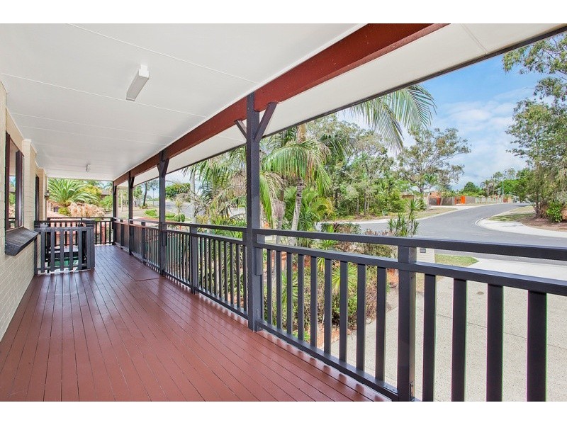 82 Alison Rd, Carrara QLD 4211