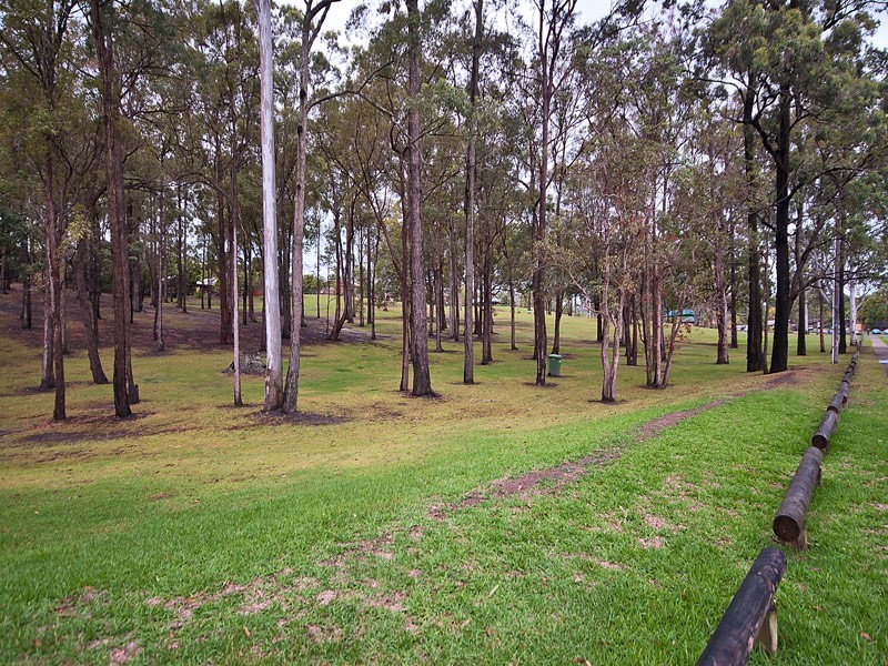 15 Freda Street, Ashmore QLD 4214