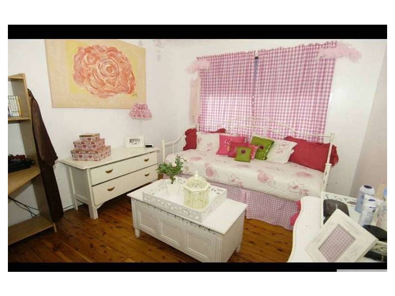 3 Mc Gowan St, Ashmore QLD 4214