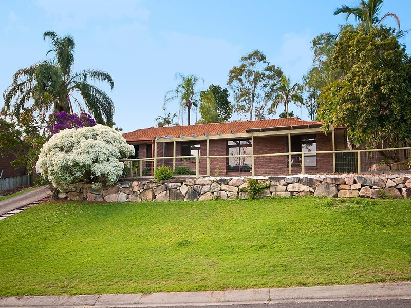 6 Angus Court, Highland Park QLD 4211