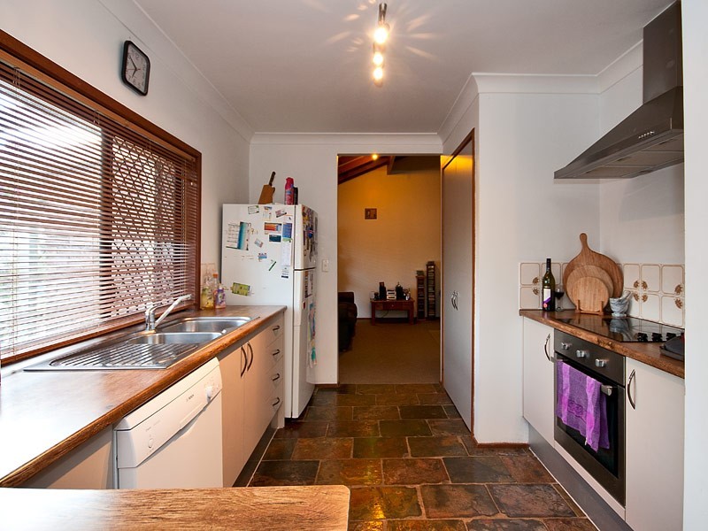 6 Angus Court, Highland Park QLD 4211