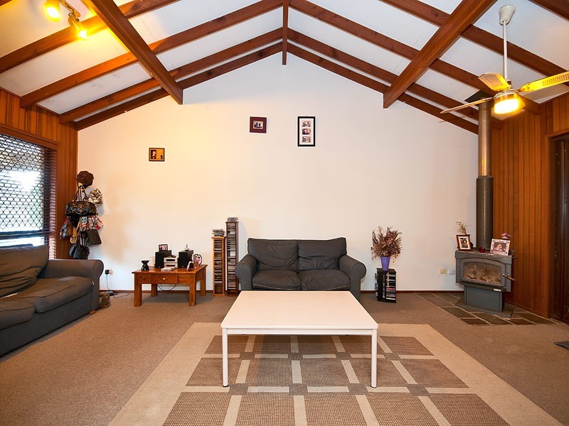 6 Angus Court, Highland Park QLD 4211