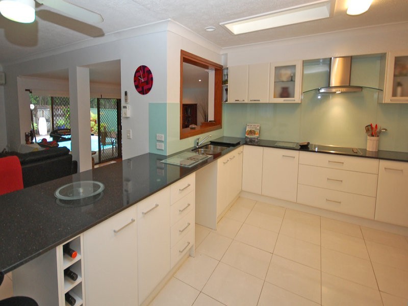 56 Parasol Street, Ashmore QLD 4214