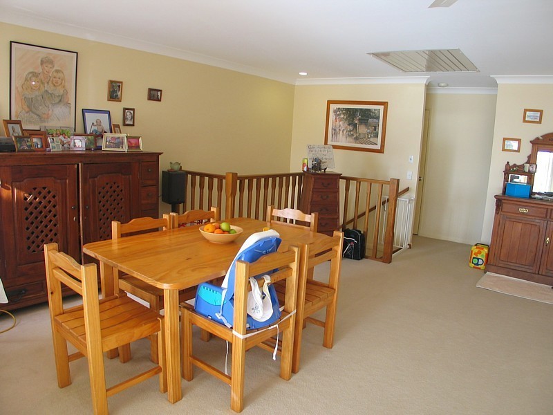 2/68 Kincaid Drive, Highland Park QLD 4211