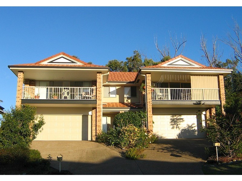 2/68 Kincaid Drive, Highland Park QLD 4211