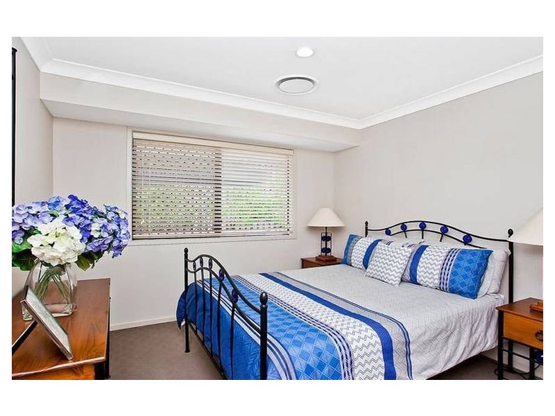 1 Thomas Hilton Dr, Nerang QLD 4211