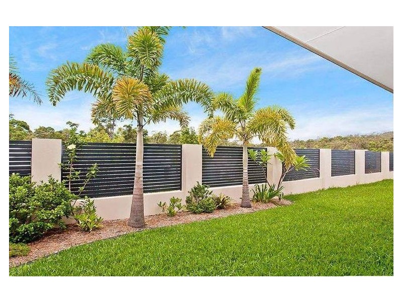 1 Thomas Hilton Dr, Nerang QLD 4211