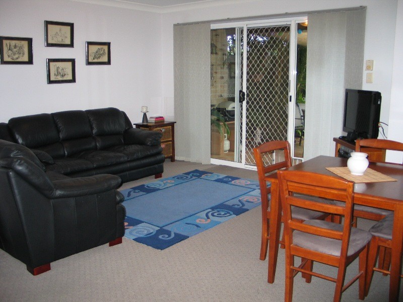 6/164 Alexander Drive, Highland Park QLD 4211