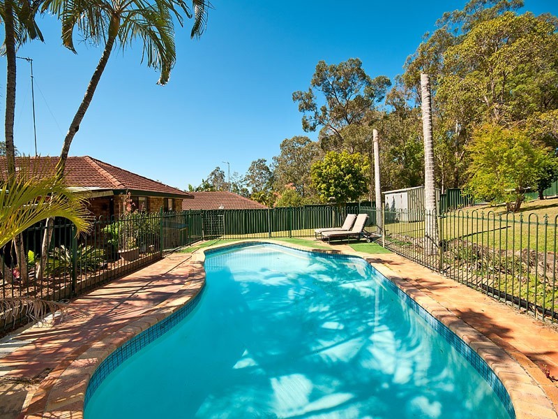 15 Minugh Court, Carrara QLD 4211