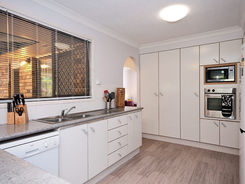 15 Minugh Court, Carrara QLD 4211